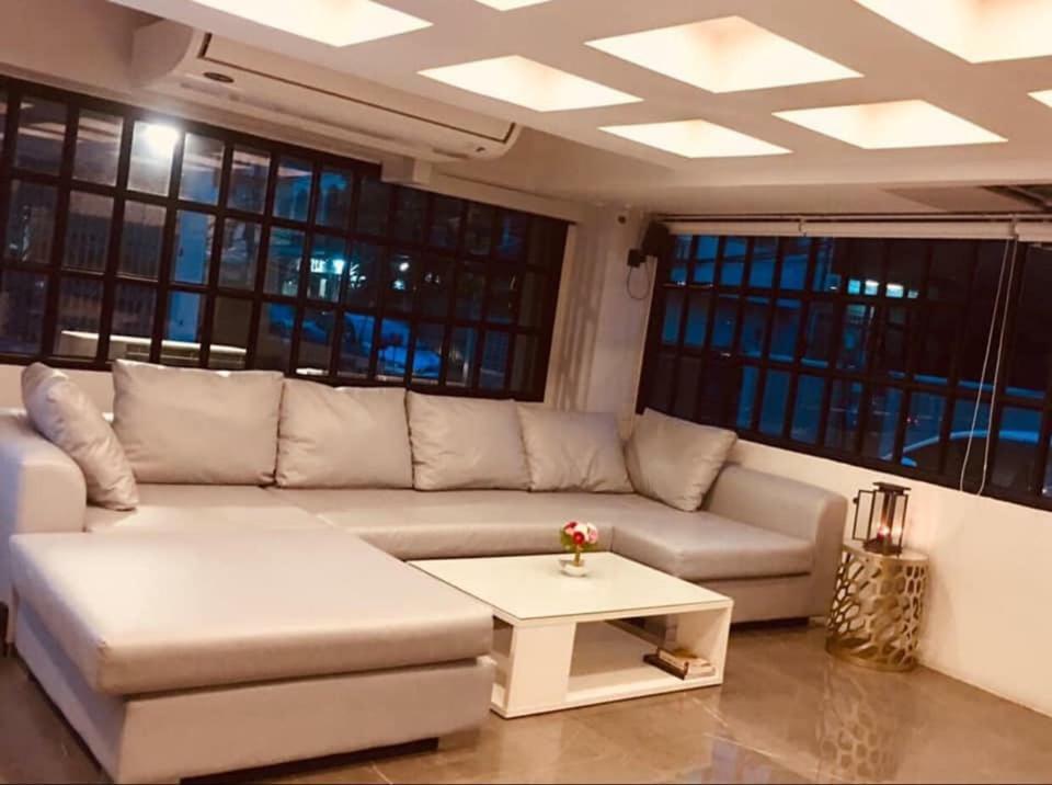 43 Home Bangkok Luaran gambar